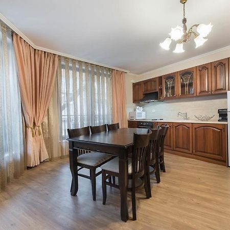 Vazov Residence , Two Bedroom Top Centre Apartment Varna Bagian luar foto