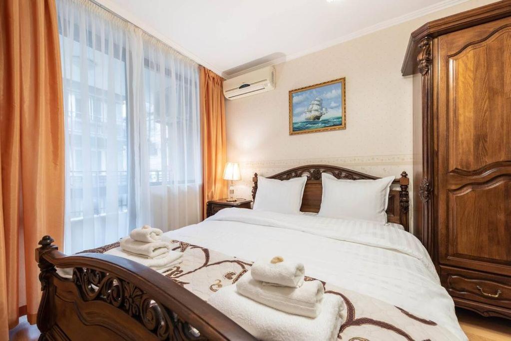 Vazov Residence , Two Bedroom Top Centre Apartment Varna Bagian luar foto