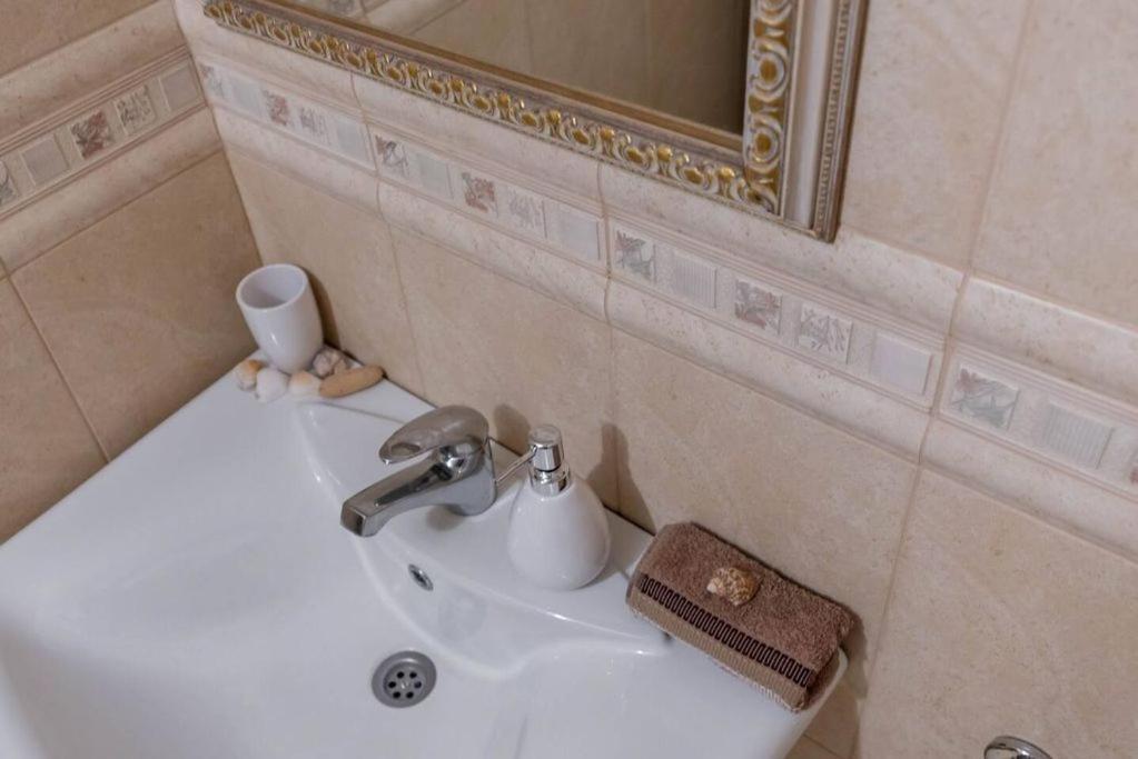 Vazov Residence , Two Bedroom Top Centre Apartment Varna Bagian luar foto
