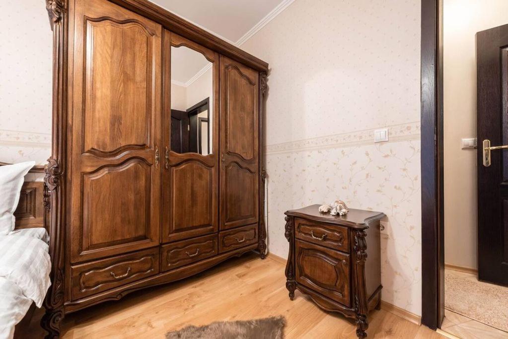 Vazov Residence , Two Bedroom Top Centre Apartment Varna Bagian luar foto