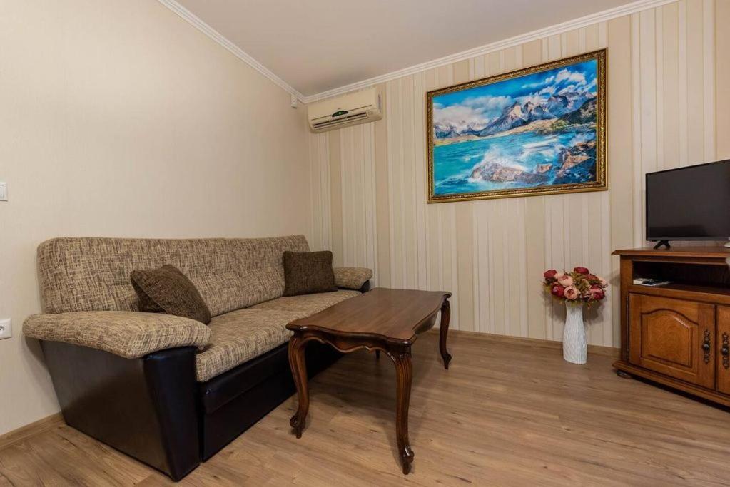 Vazov Residence , Two Bedroom Top Centre Apartment Varna Bagian luar foto