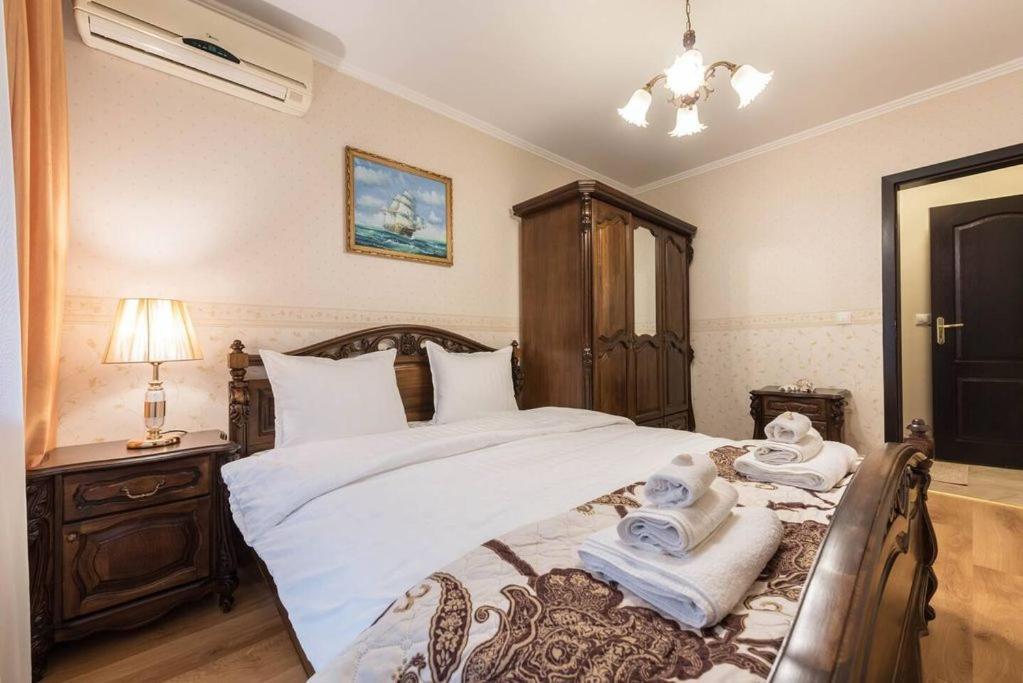 Vazov Residence , Two Bedroom Top Centre Apartment Varna Bagian luar foto