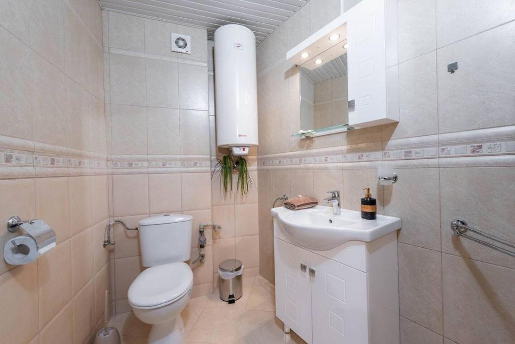 Vazov Residence , Two Bedroom Top Centre Apartment Varna Bagian luar foto