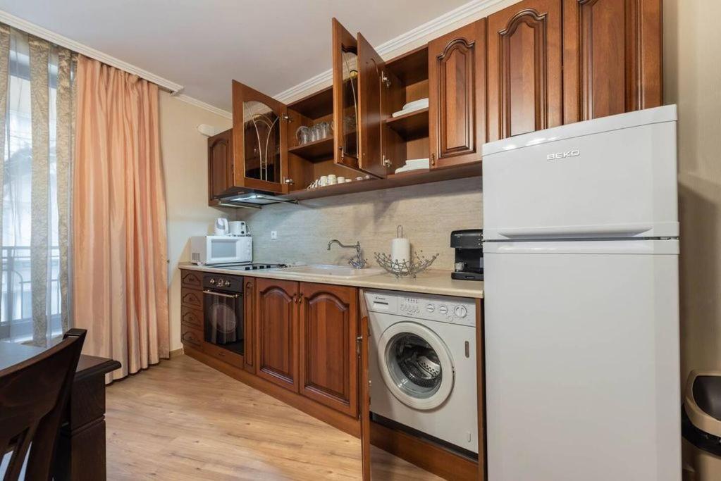 Vazov Residence , Two Bedroom Top Centre Apartment Varna Bagian luar foto