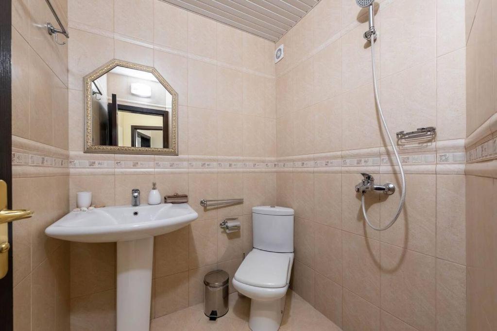 Vazov Residence , Two Bedroom Top Centre Apartment Varna Bagian luar foto